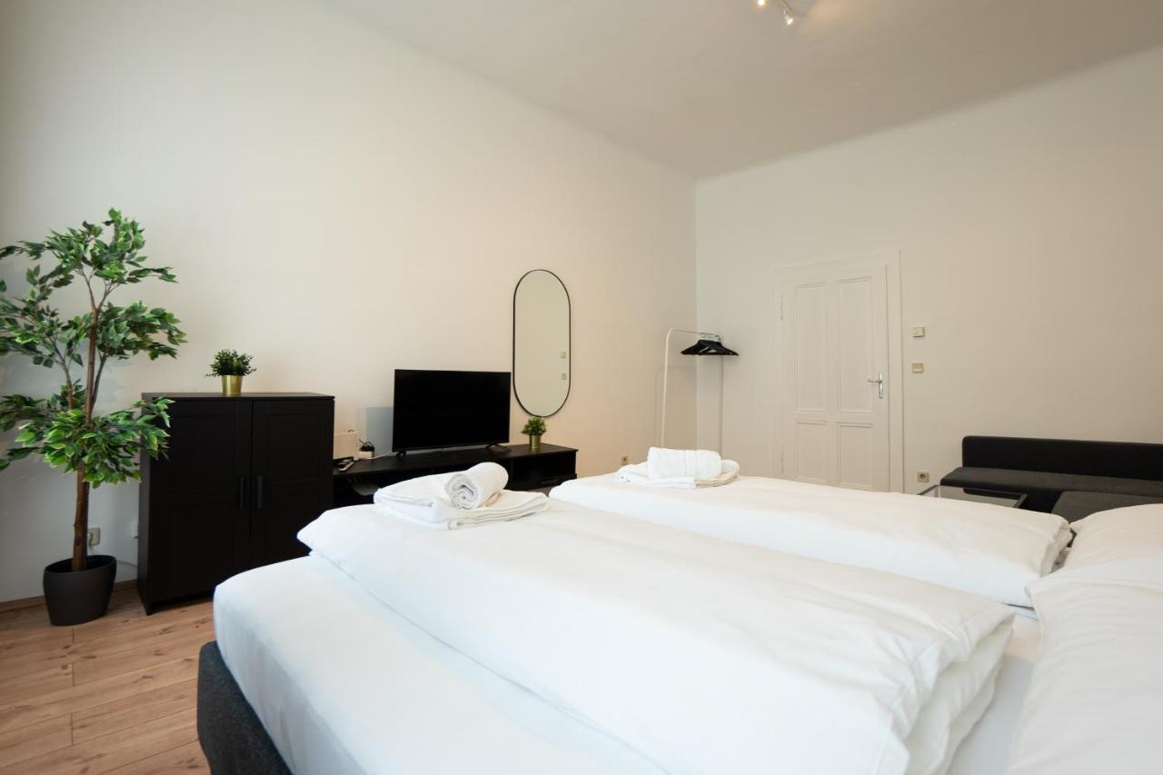 Lovely 1-Bedroom Apartment Next To Praterstern Wien Eksteriør bilde